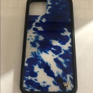 blue and white tie dye wildflower phone case